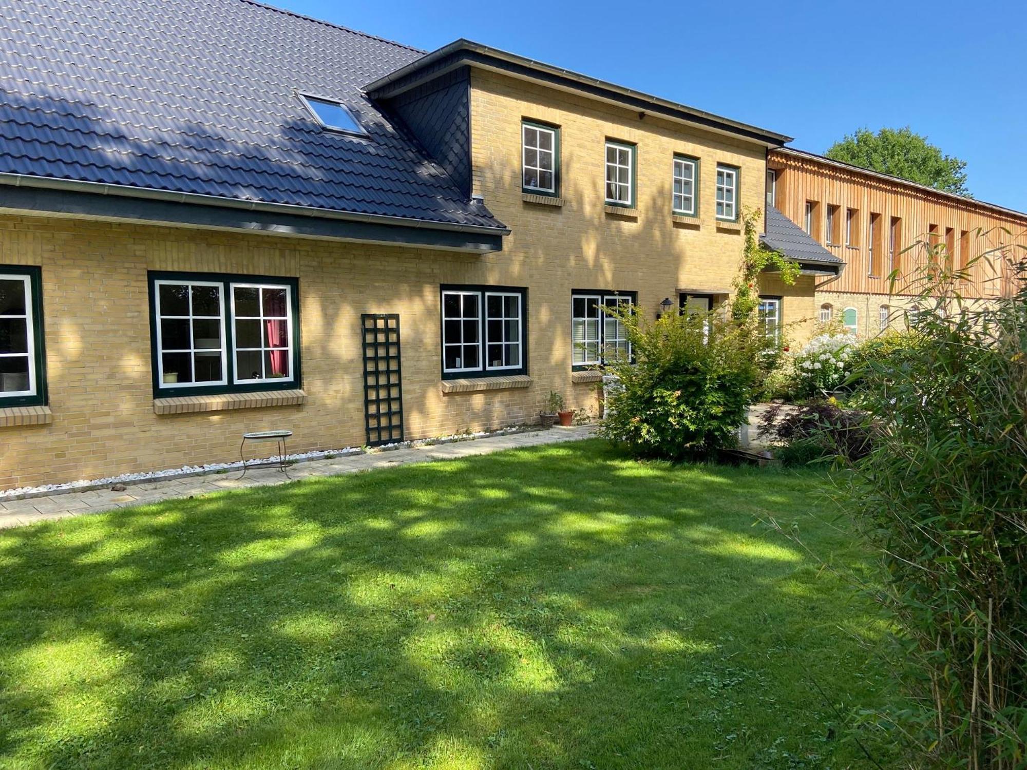 Ferienwohnung Reitanlage Baerenz Selk Exterior photo